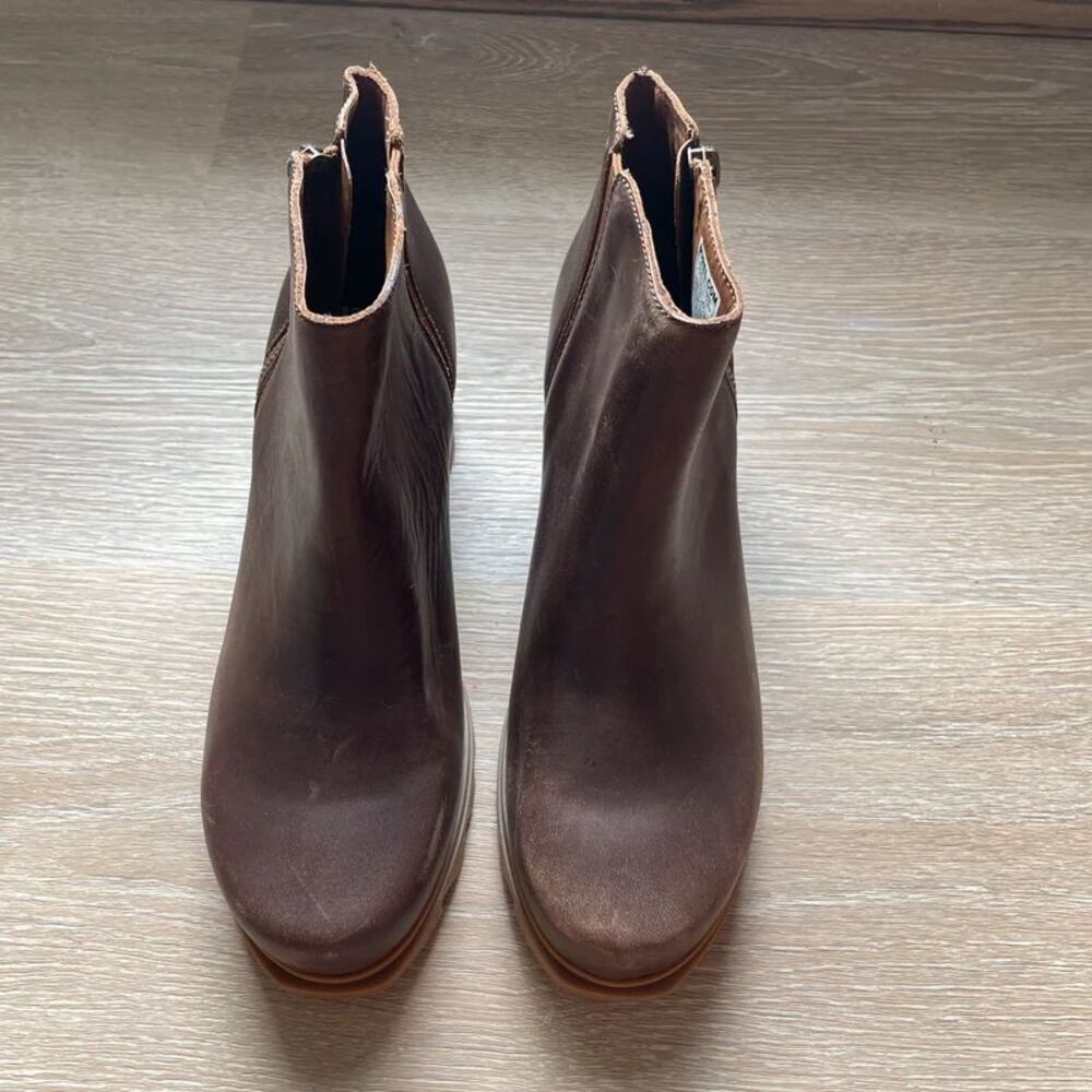 Sorel Joan Rhapsody Zip Leather Wedge Bootie - Picture 2 of 8